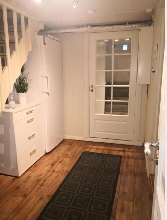Sentral Studioleilighet Ved Stranden Og Hvalsenter Nb Ma Vaskes Etter Endt Leie Eller Betale Rengjoringshjelpen 500 Kr Andenes Exterior photo