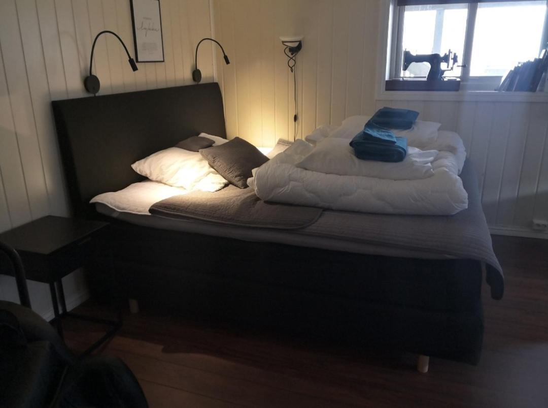 Sentral Studioleilighet Ved Stranden Og Hvalsenter Nb Ma Vaskes Etter Endt Leie Eller Betale Rengjoringshjelpen 500 Kr Andenes Exterior photo